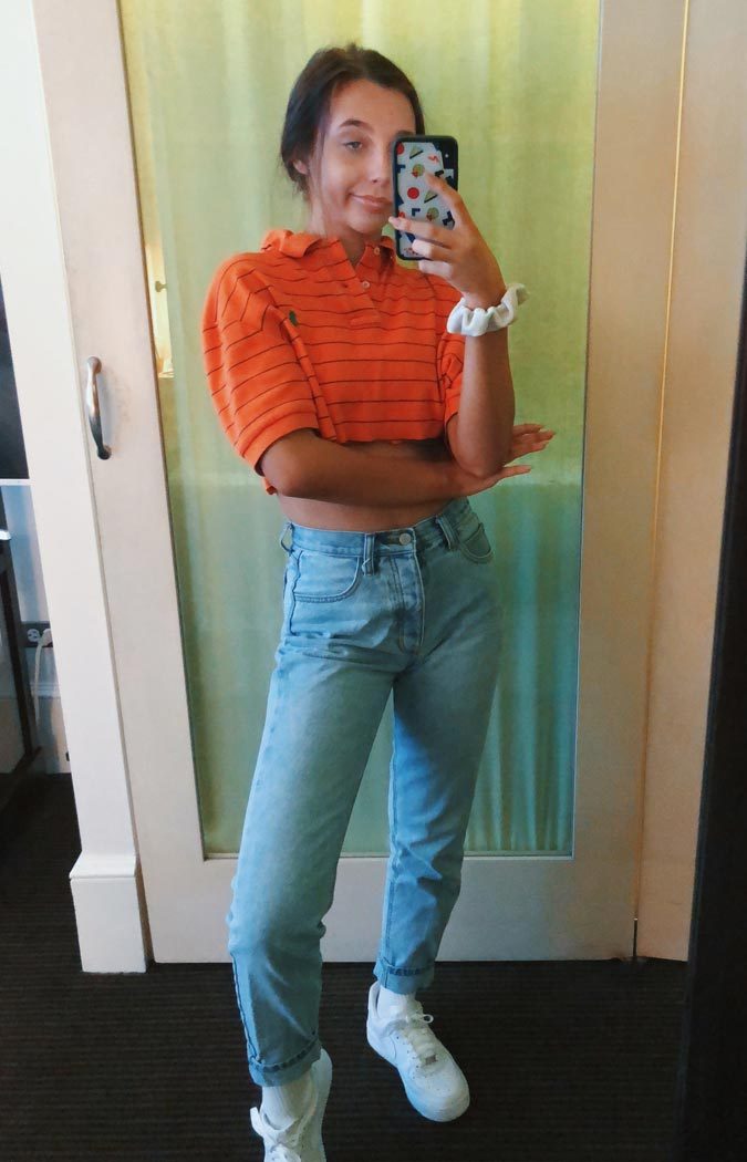 Emma Chamberlain iPhone SE/6/7/8 Case